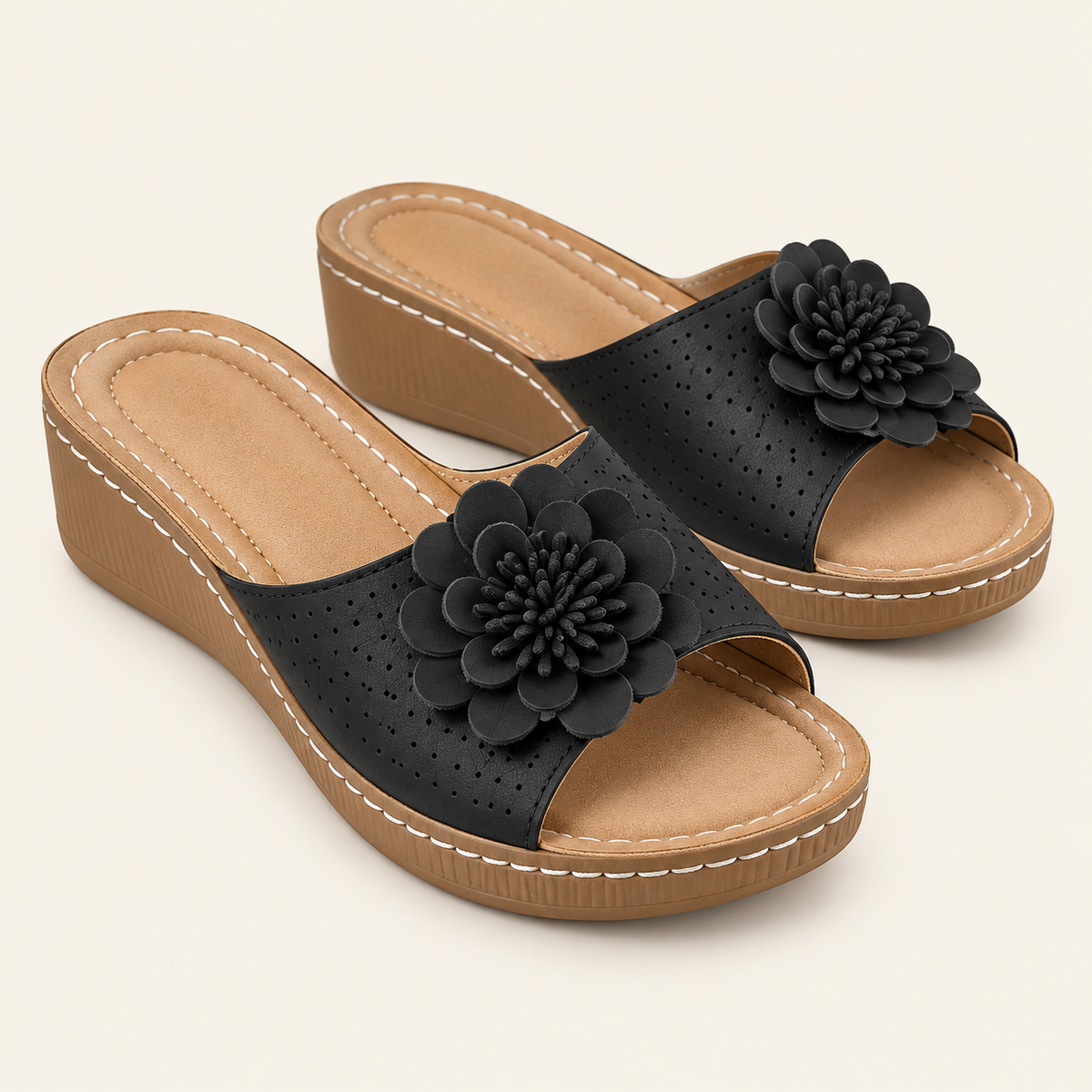 Carrera Flora · Negro · fondo crema