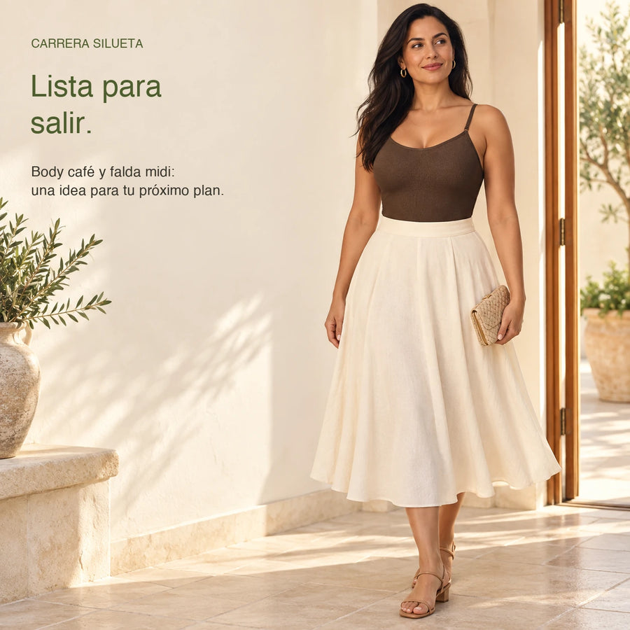 Carrera Silueta café combinado con falda midi crema