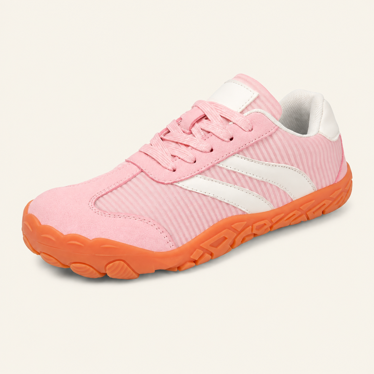 Carrera Urban™, zapatilla rosa modelo 8829 sobre fondo crema.